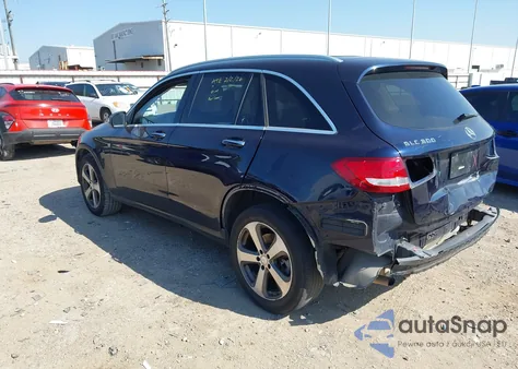 2016 Mercedes-Benz Glc 300 z USA, uszkodzony, nr VIN WDC0G4JB1GF051981